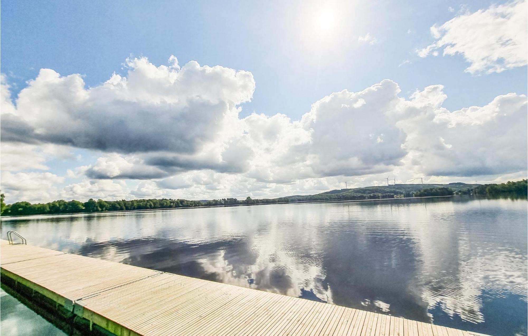 Awesome Home In Vessigebro With Lake View Екстер'єр фото